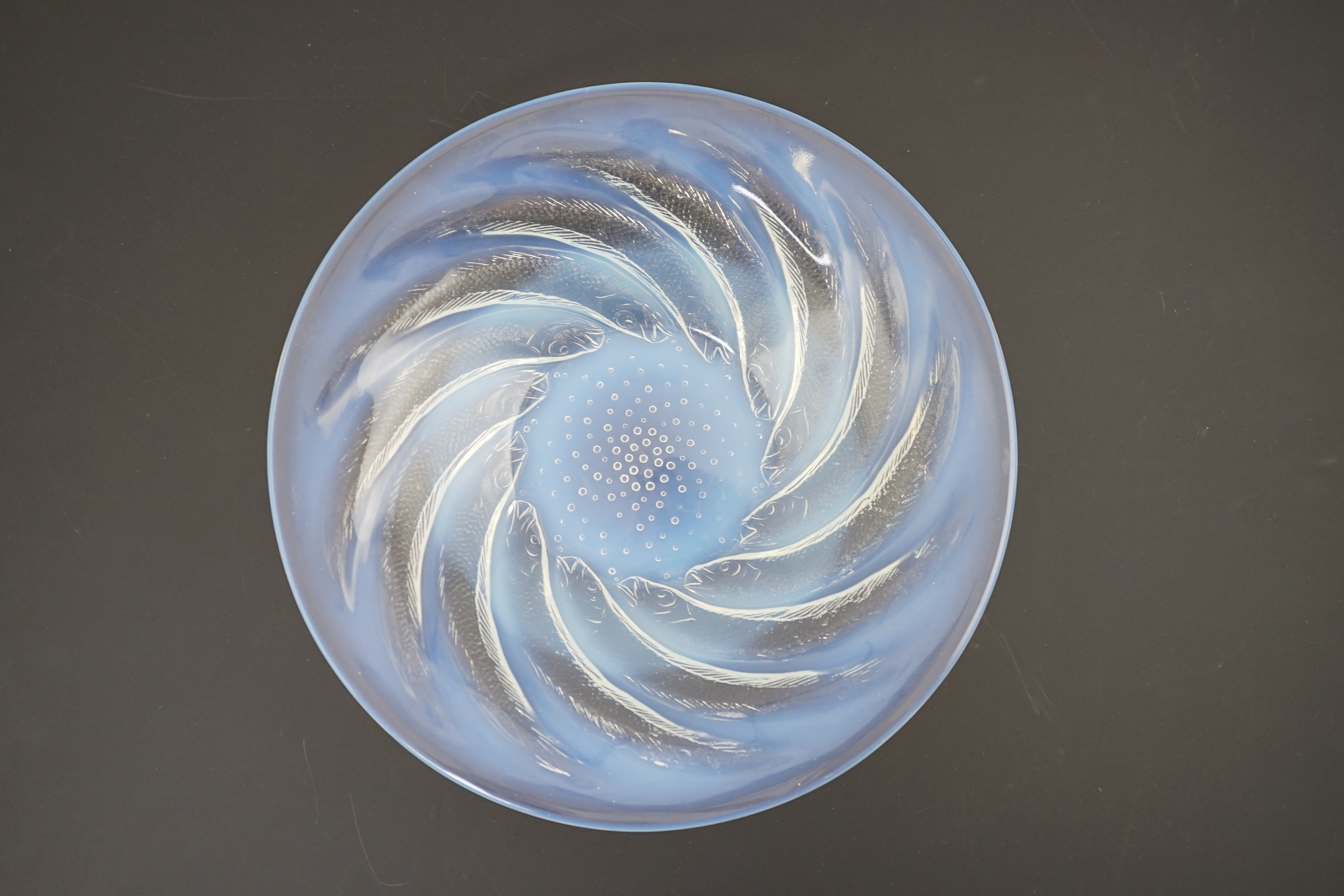 An R. Lalique Poissons opalescent glass dish